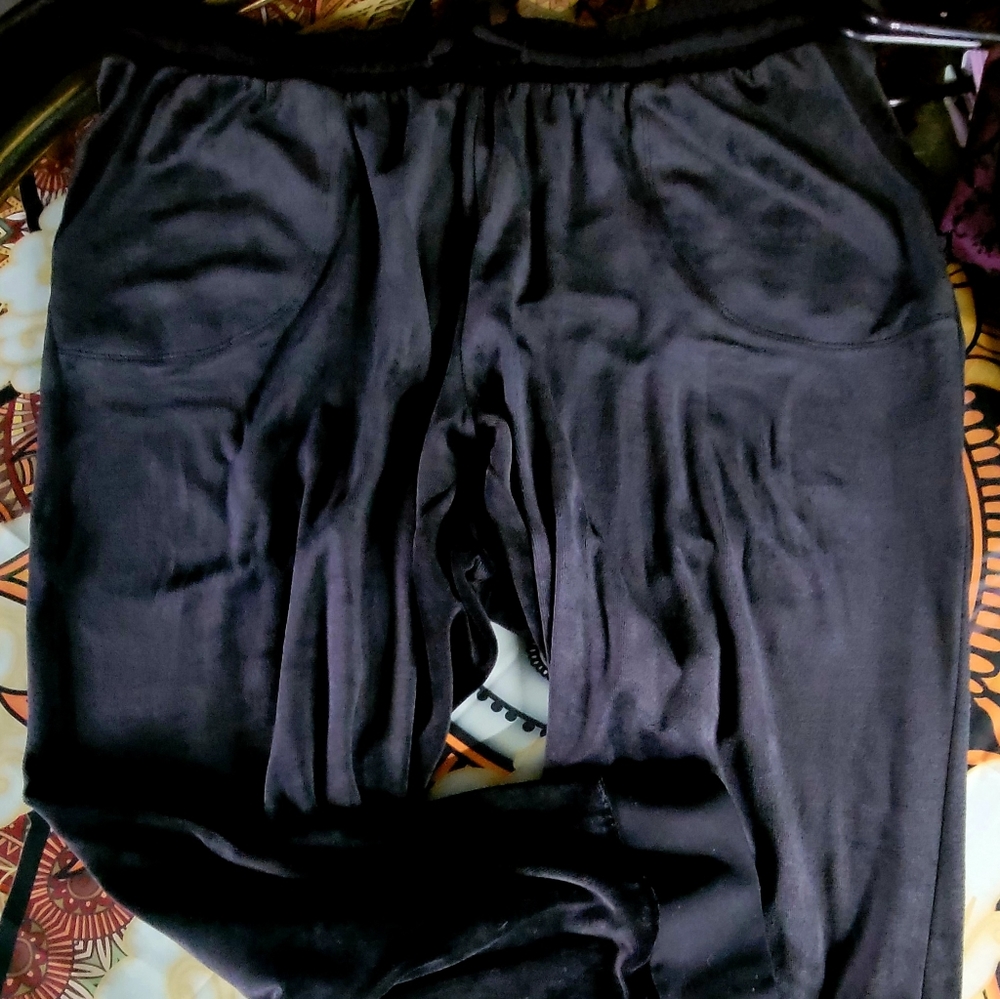 Torrid black velvet joggers
